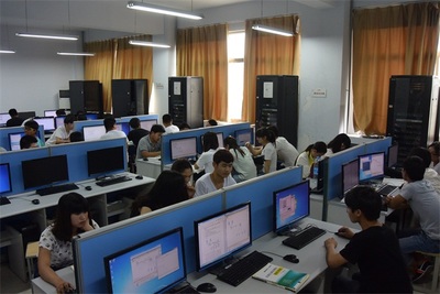 信息工程與人工智能學(xué)院計(jì)算機(jī)網(wǎng)絡(luò)工程技術(shù)服務(wù) 賦能智能化時(shí)代的數(shù)字基石